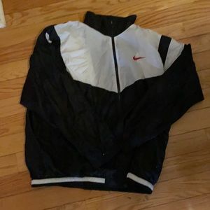 Vintage Nike black and white Jacket (xl)